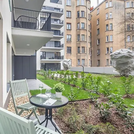 New - Terrace - Rooftop Access Apartman