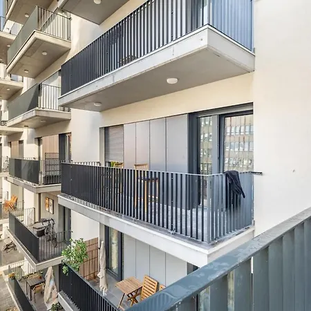 New - Terrace - Rooftop Access Apartman