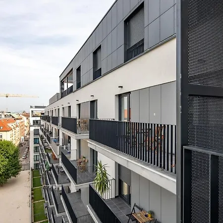 New - Terrace - Rooftop Access